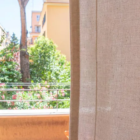 Casa Bonnet - Elegant Near Trastevere & Gianicolo Daire *