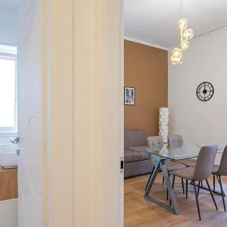 Casa Bonnet - Elegant Near Trastevere & Gianicolo Daire *