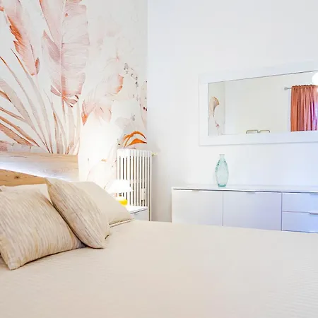 Casa Bonnet - Elegant Near Trastevere & Gianicolo Daire *